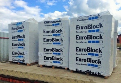 Блок газобетонный стеновой 600*300*300мм В 3,5 D 600кг/м3 EuroBlock